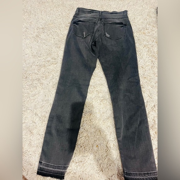 COPY - Express size 6 ankle legging skinny jeans high rise.  Good condition! - Picture 3 of 6